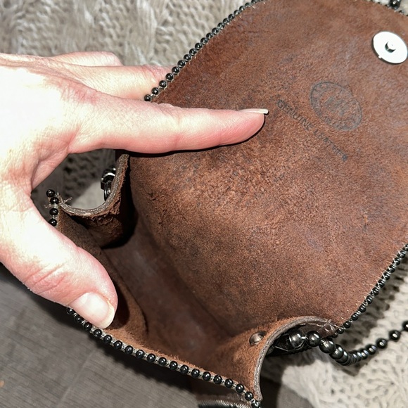 Beautiful leather skull bag.EUC!! - Picture 7 of 10